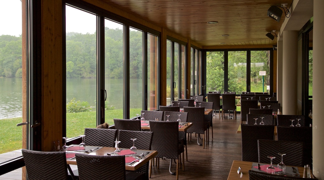 Lac de Lourdes which includes interior views