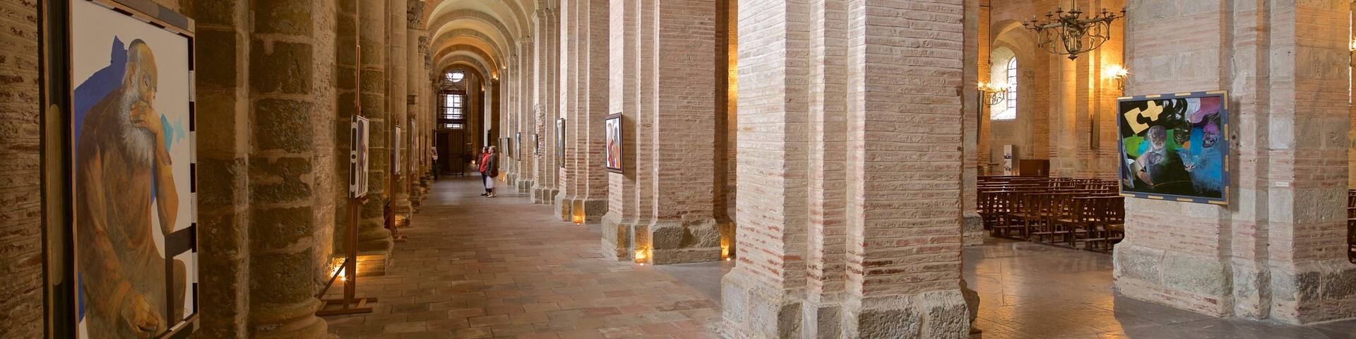 Basilique Saint-Sernin featuring a church or cathedral, interior views and heritage elements