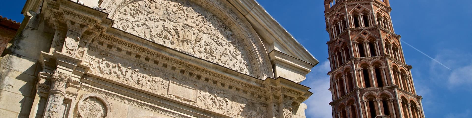 Basilique Saint-Sernin som visar historisk arkitektur