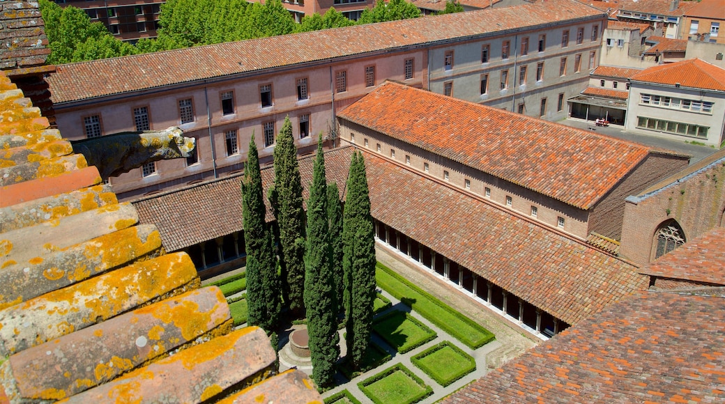 Couvent des Jacobins de Toulouse qui includes jardin