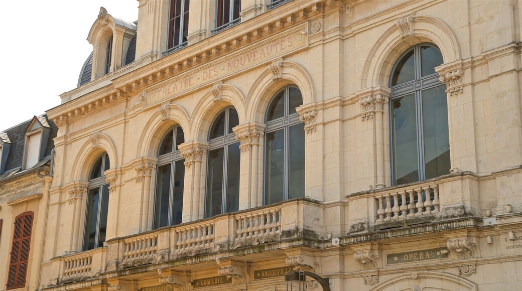 Nouveautes Theater showing heritage elements and interior views