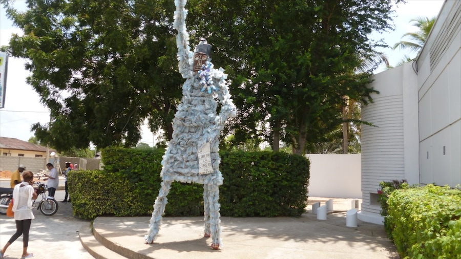 Abomey che include arte urbana