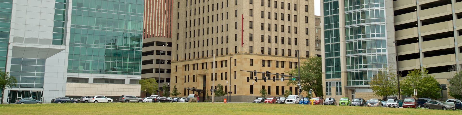 Pioneer Courage Park which includes a high rise building, a park and a city