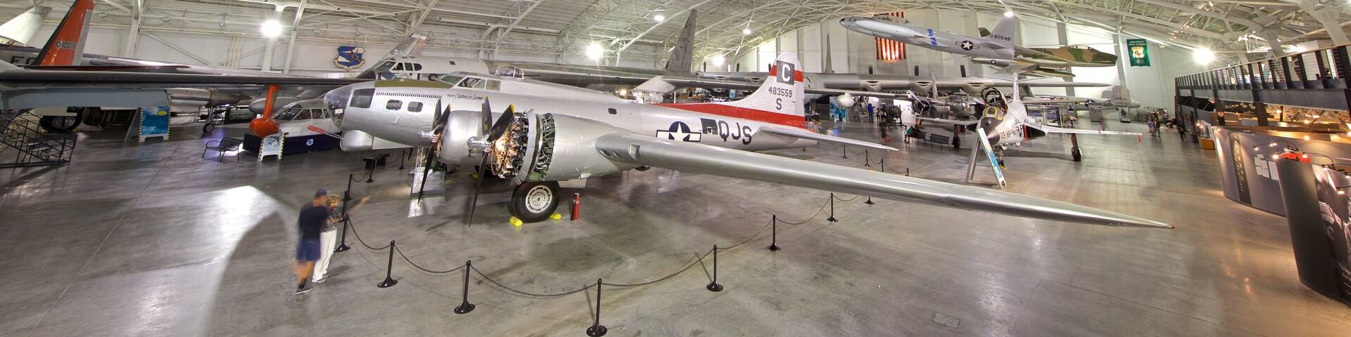 Strategic Air Command and Aerospace Museum showing aircraft and interior views