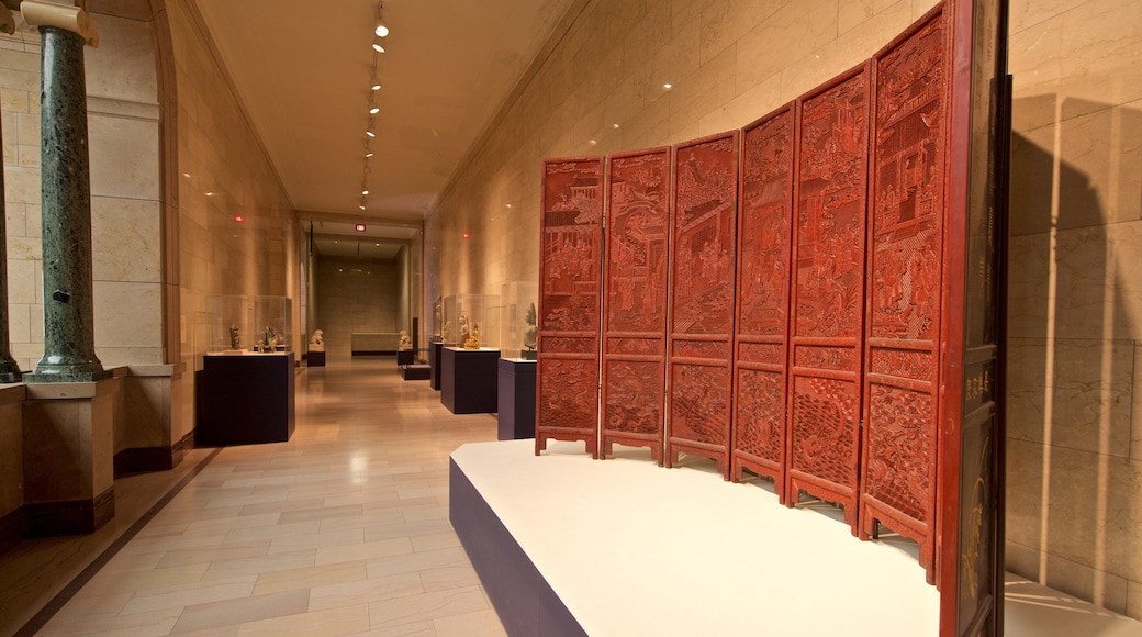 Joslyn Art Museum featuring interior views