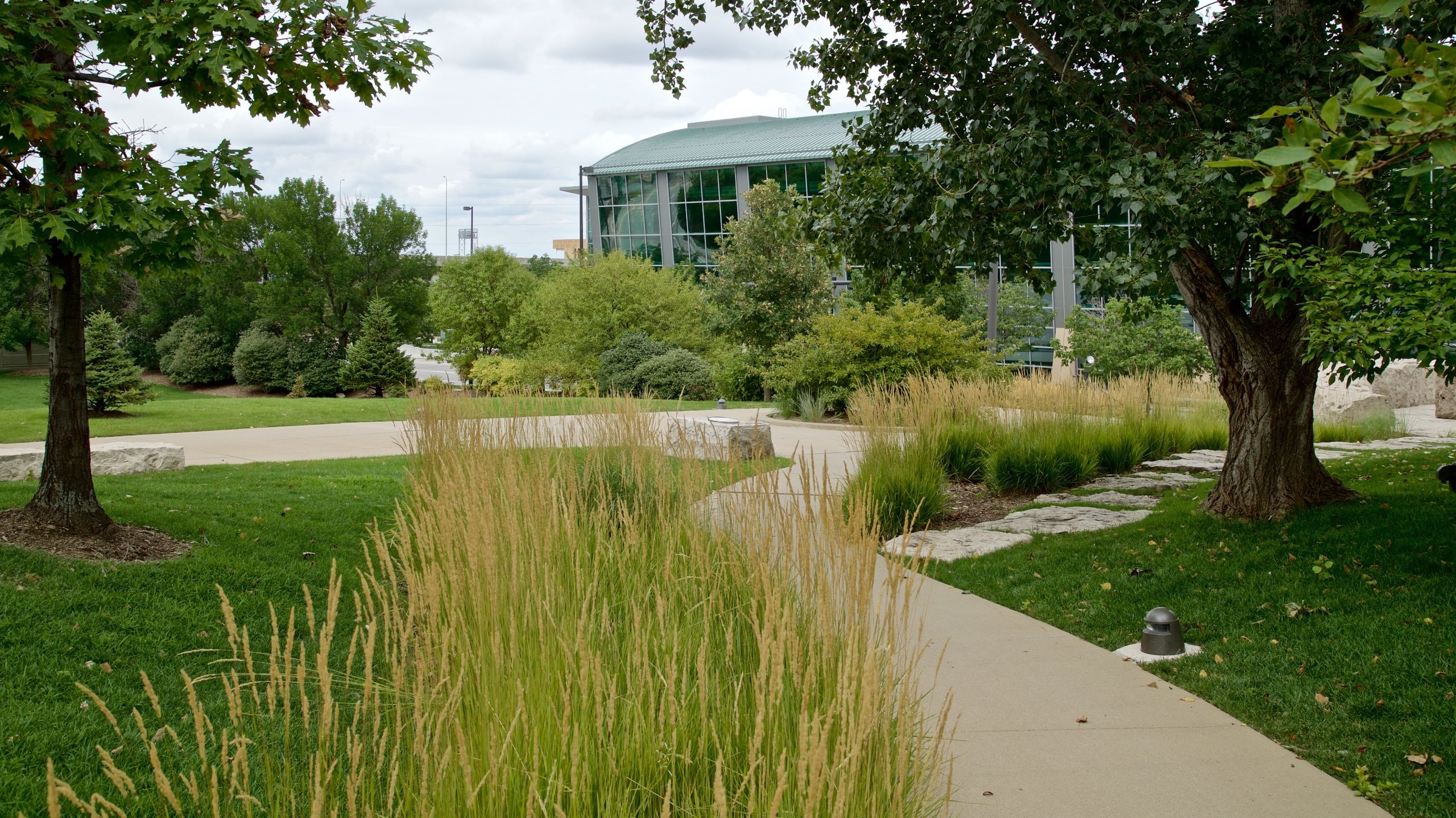 Pioneer Courage Park showing a park