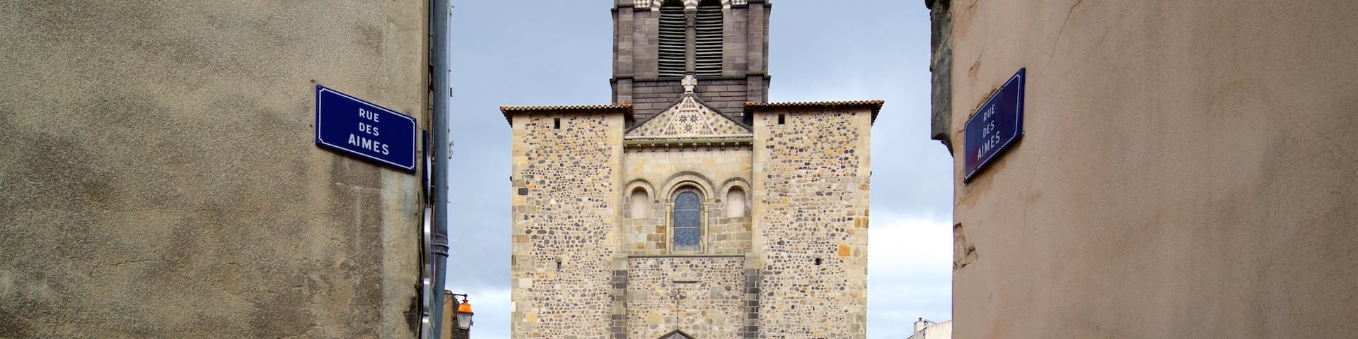 Basilica of Notre-Dame-du-Port qui includes patrimoine architectural et église ou cathédrale
