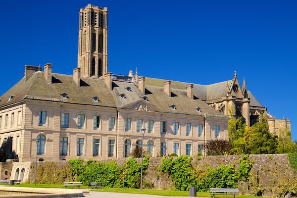 Musée des Beaux Arts montrant patrimoine architectural