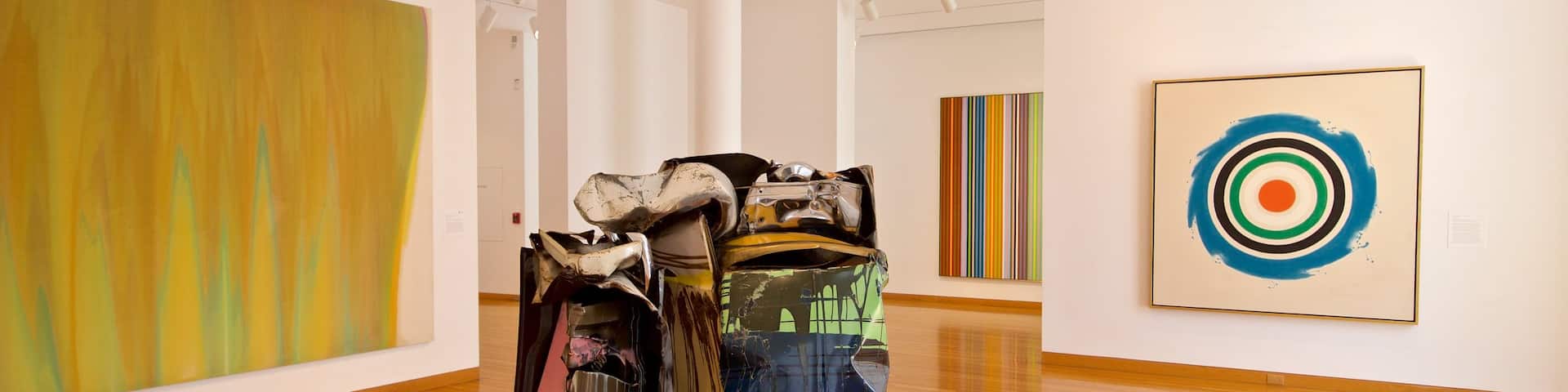 Des Moines Art Center showing art and interior views