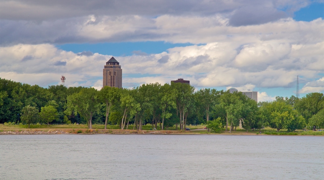 Grays Lake featuring a lake or waterhole