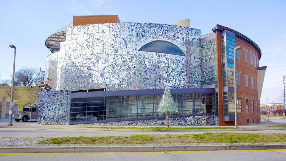 American Visionary Art Museum mostrando una ciudad y arte