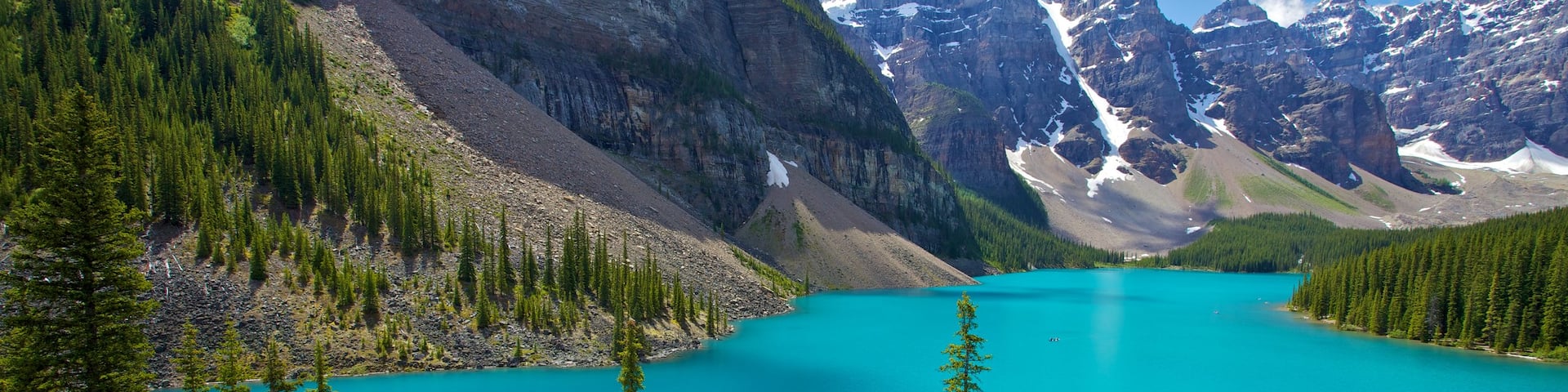 Parc national Banff qui includes lac ou étang, panoramas et montagnes