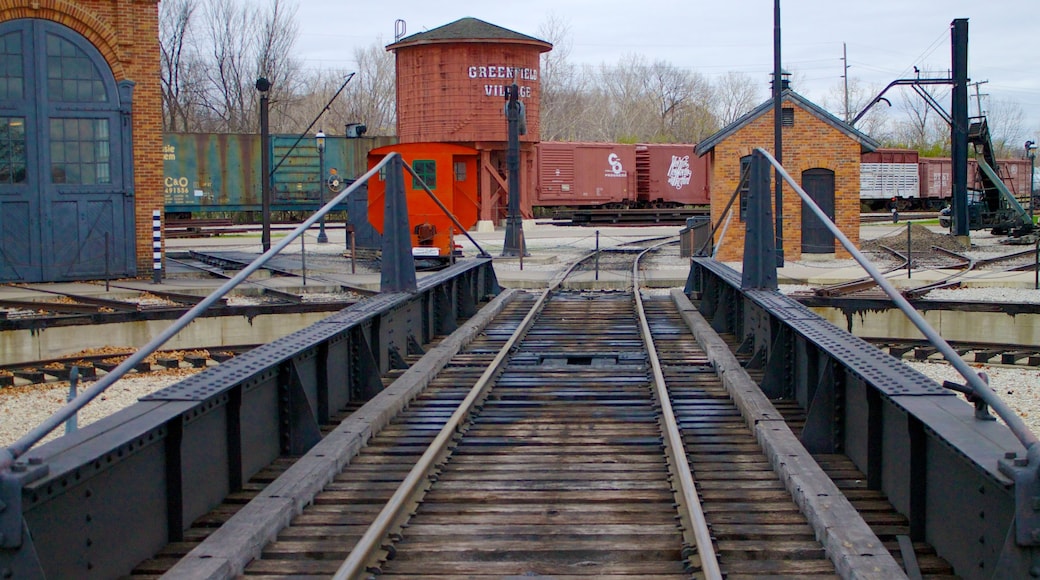 Greenfield Village ซึ่งรวมถึง สิ่งของเกี่ยวกับการรถไฟ