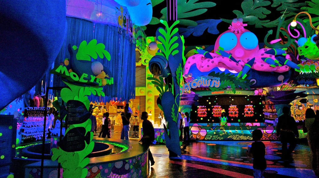 Phuket Fantasea showing interior views, art and night scenes