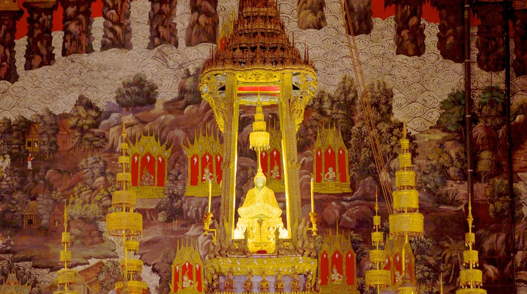 Temple of the Emerald Buddha showing a temple or place of worship, religious aspects and interior views