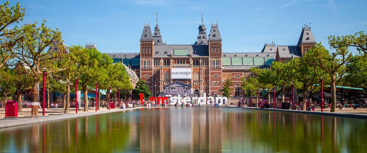 Rijksmuseum das einen Stadt, Teich und Ansichten