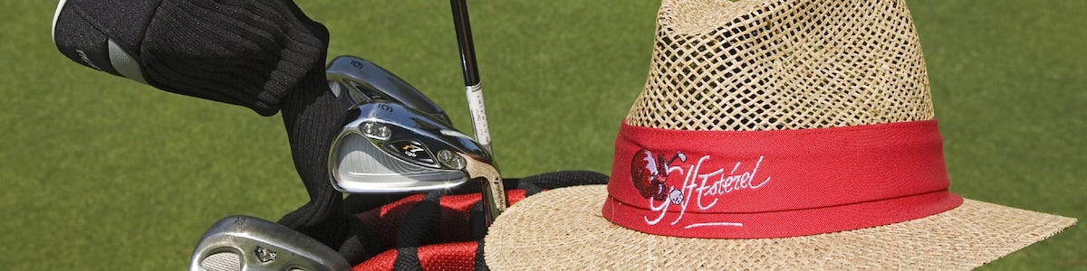 Saint-Raphaël mit einem Golf und Sportevent