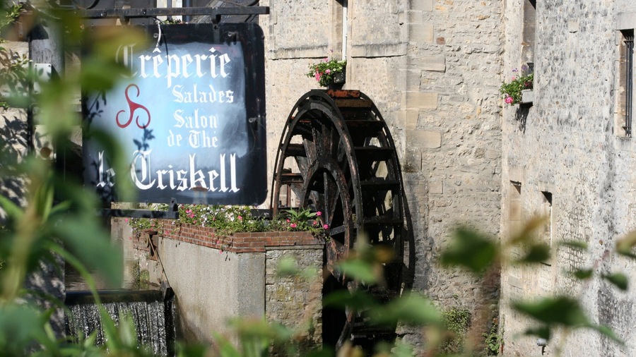 Bayeux que inclui sinalização