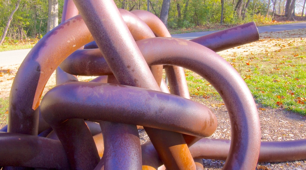 Laumeier Sculpture Park que incluye arte al aire libre, arte y un jardín