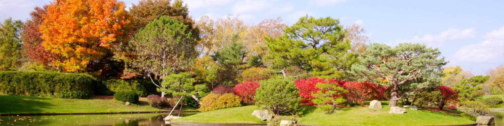 Missouri Botanical Gardens and Arboretum featuring a park, a pond and landscape views
