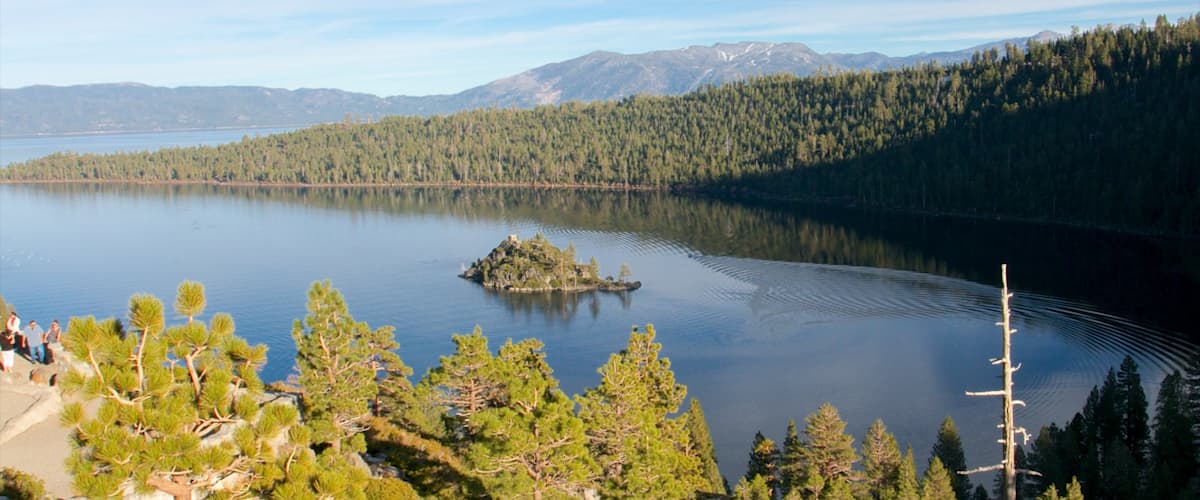 Emerald Bay State Park caracterizando florestas, um parque e paisagem