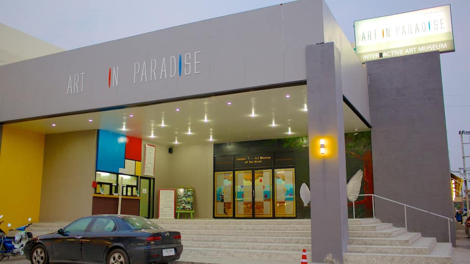 Art in Paradise mit einem Kunst