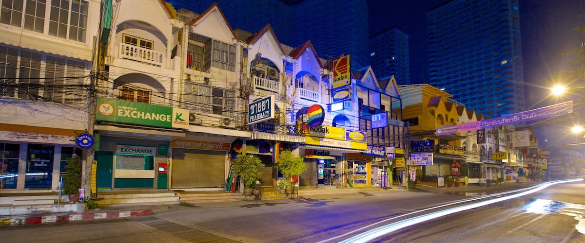 Dongtan Beach featuring street scenes, a city and night scenes