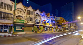 東灘海灘 其中包括 夜景, 街道景色 和 城市