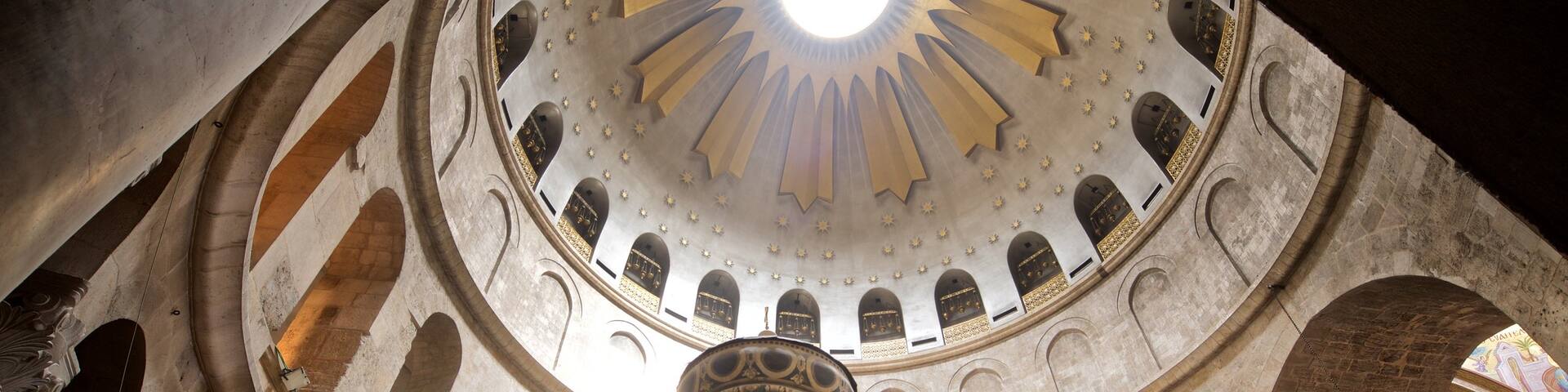Church of the Holy Sepulchre showing interior views and heritage elements