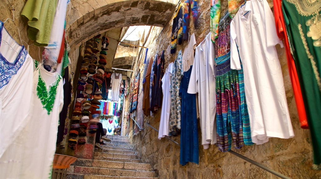 Mahane Yehuda Market showing markets