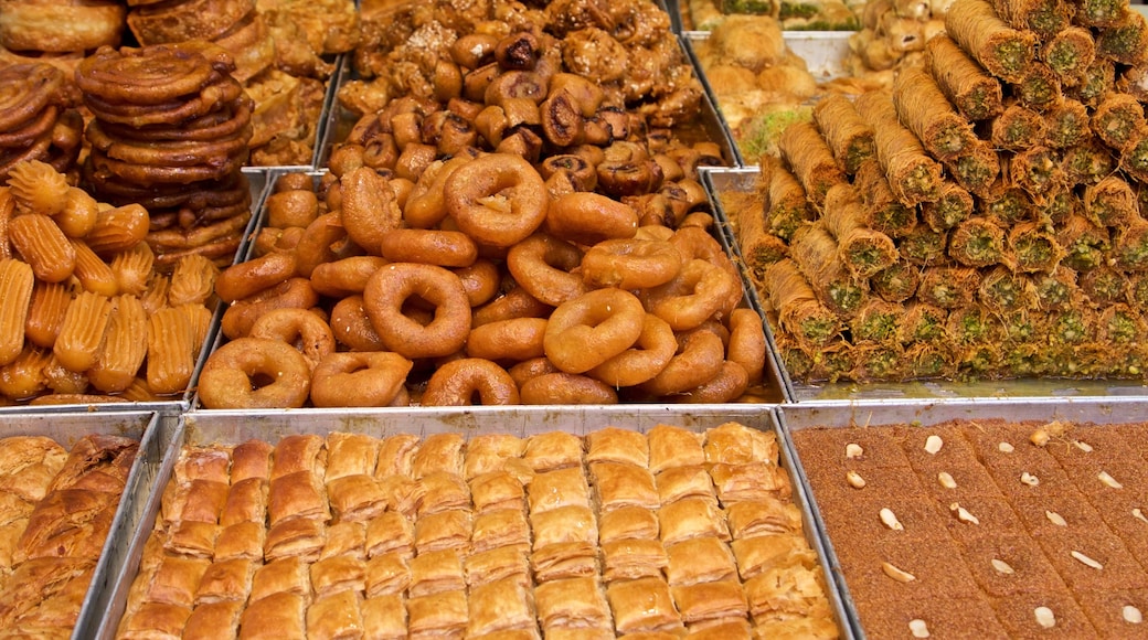 Marché du Carmel qui includes nourriture et marchés