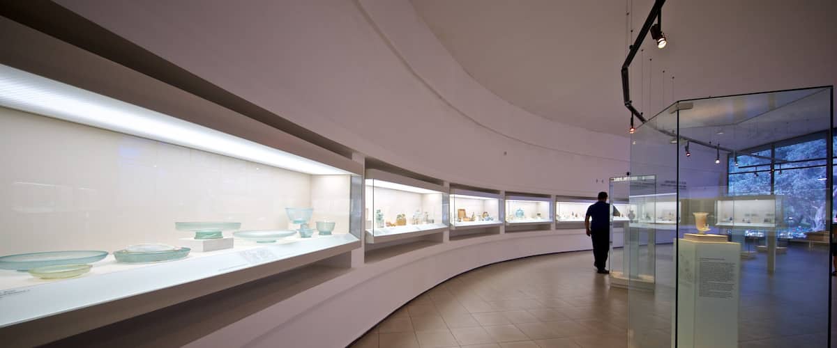 Musée Eretz Israël qui includes vues intérieures