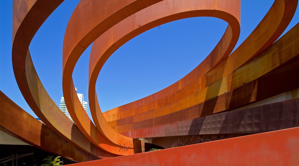 Museo del diseño Holon que incluye arquitectura moderna