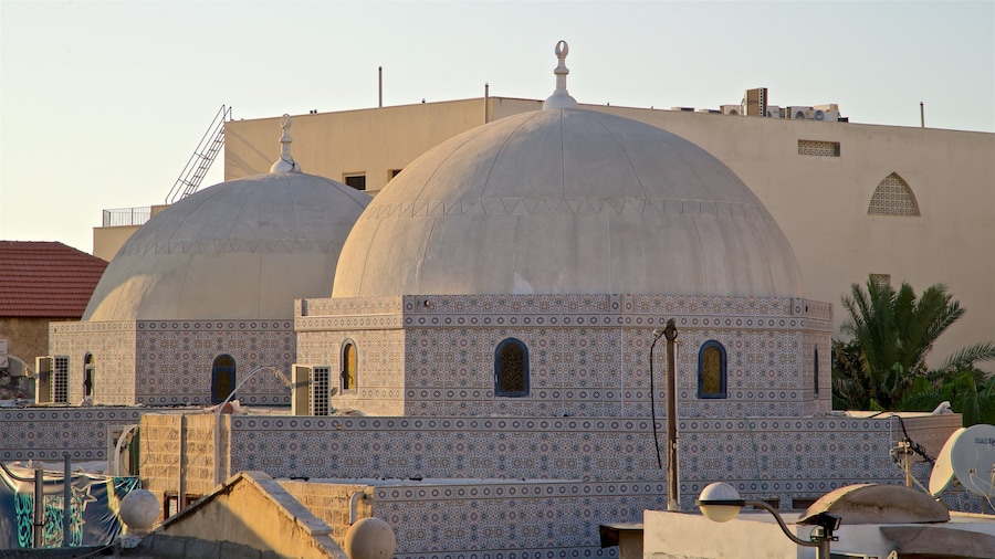 Mahmoudiya Mosque which includes heritage architecture