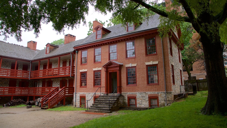 Old Barracks Museum