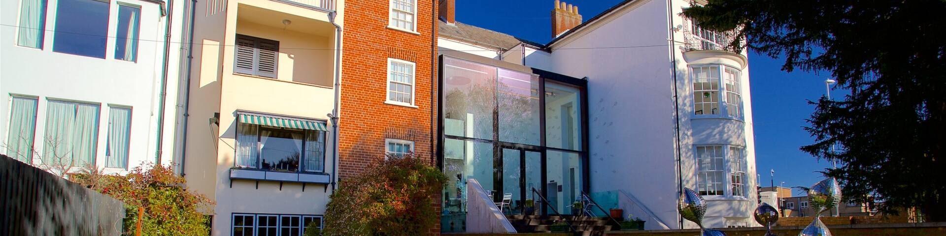 78 Derngate showing outdoor art