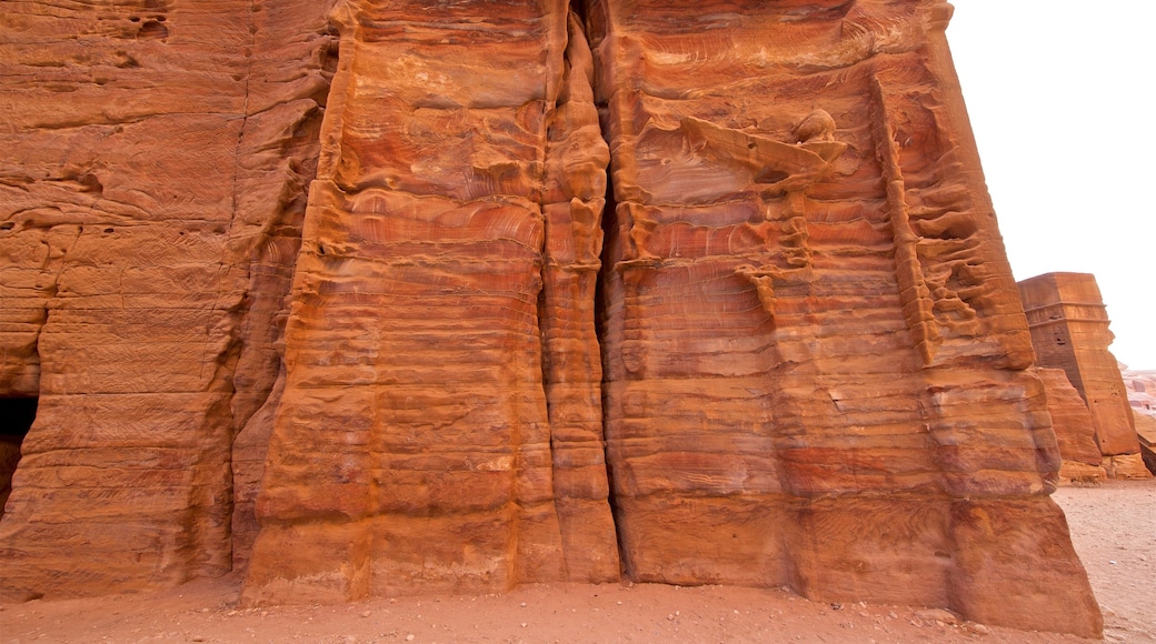 Strada delle Facciate caratteristiche di gola o canyon