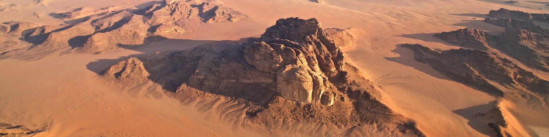 Wadi Rum showing a gorge or canyon, desert views and landscape views