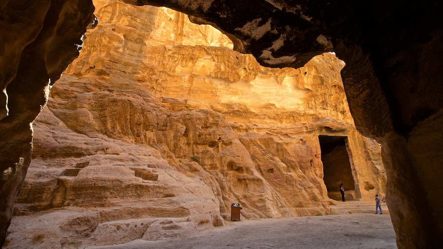 Little Petra which includes a gorge or canyon