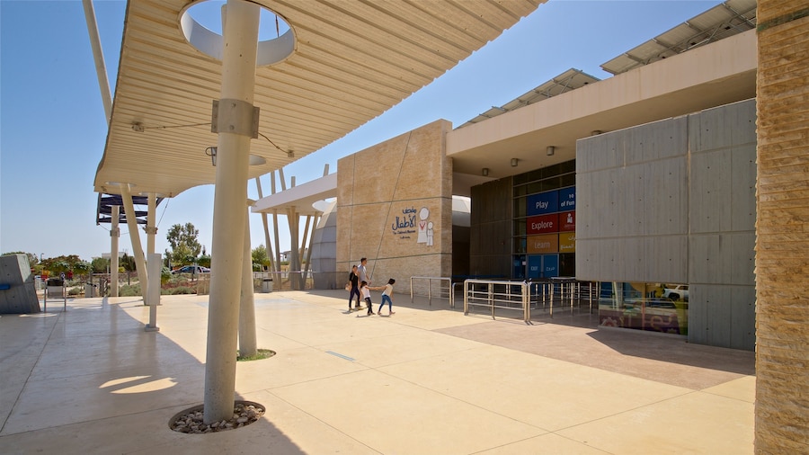 Children\'s Museum as well as a family