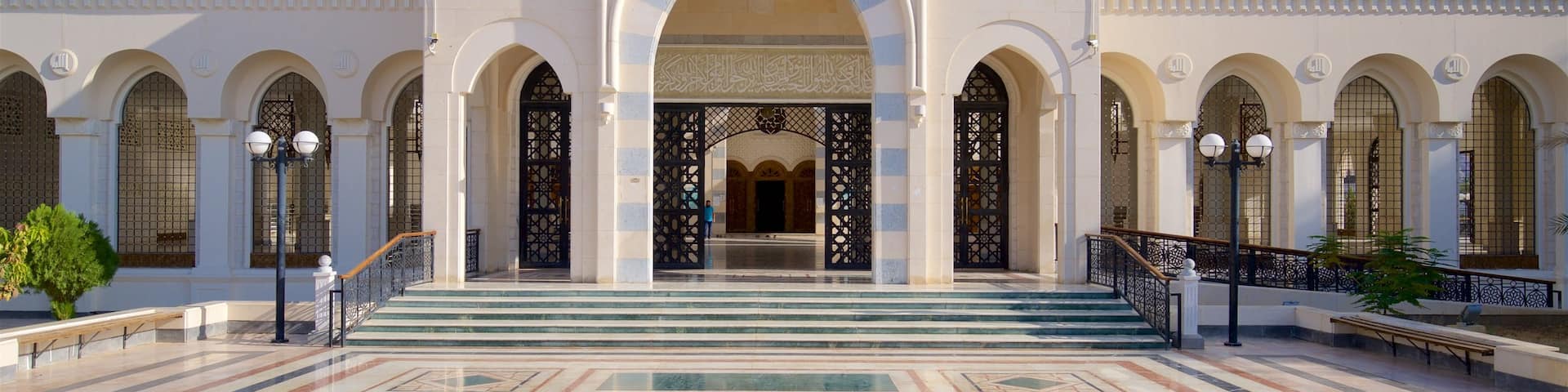 Aqaba featuring heritage architecture