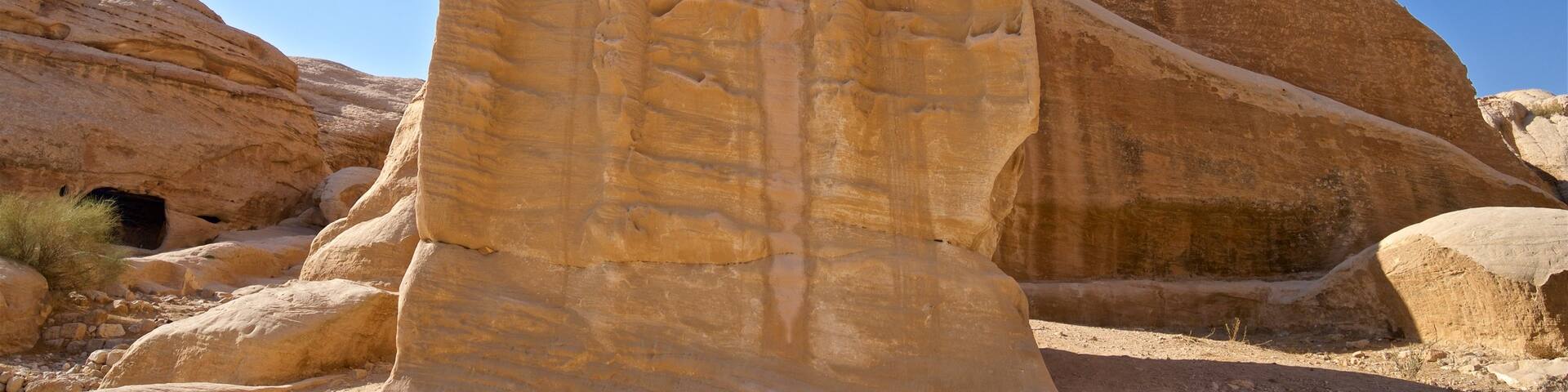 Wadi Musa showing a gorge or canyon