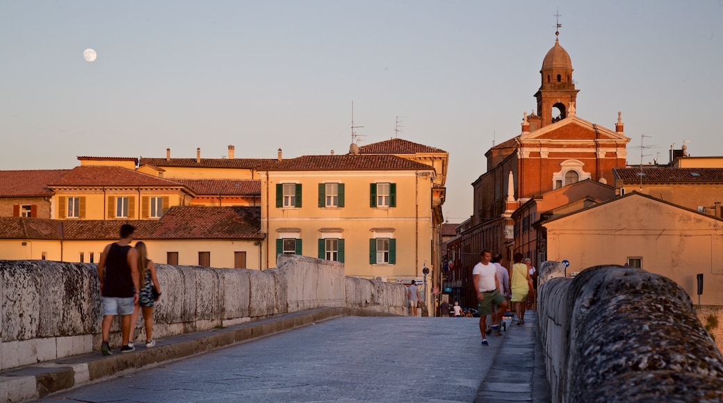 San Giuliano a Mare showing street scenes, a bridge and a sunset