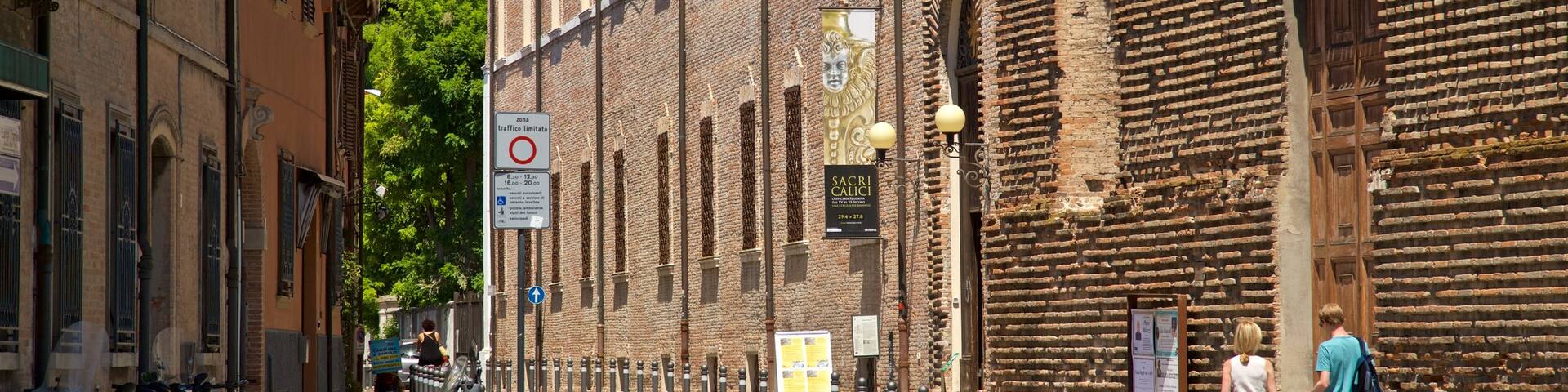 Museo della Città featuring street scenes as well as a couple