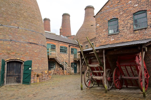 Gladstone Pottery Museum montrant patrimoine historique