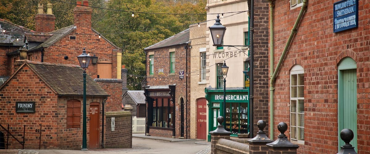 Blists Hill showing a small town or village