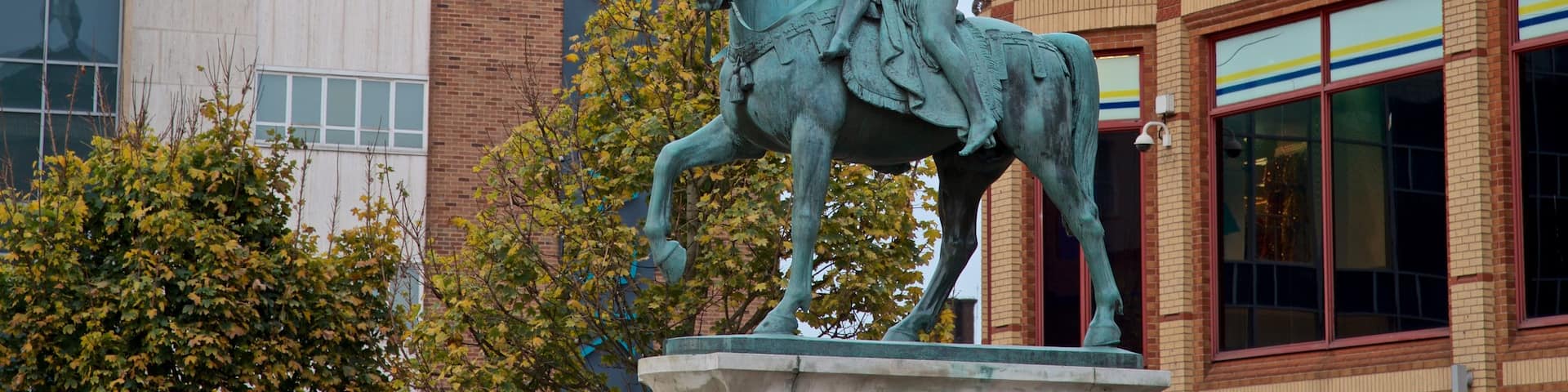 Lady Godiva Statue featuring a statue or sculpture