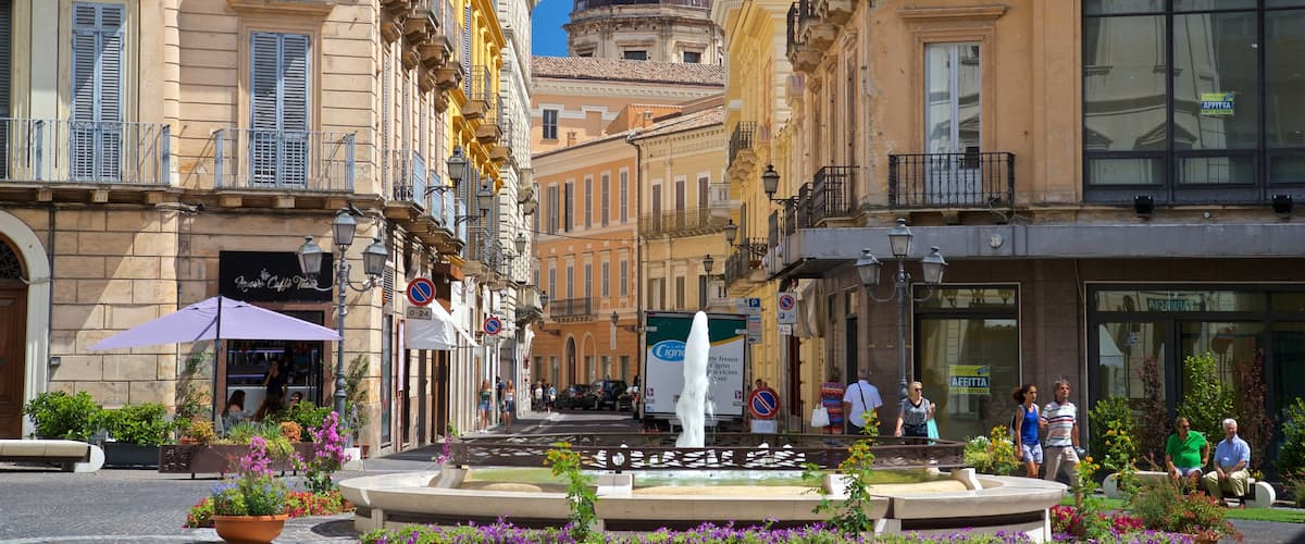 Chieti montrant ville et fontaine