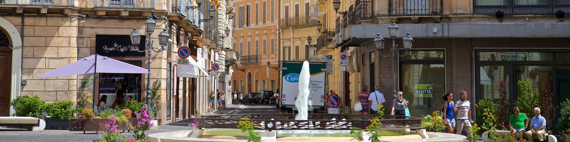 Chieti showing a fountain and a city