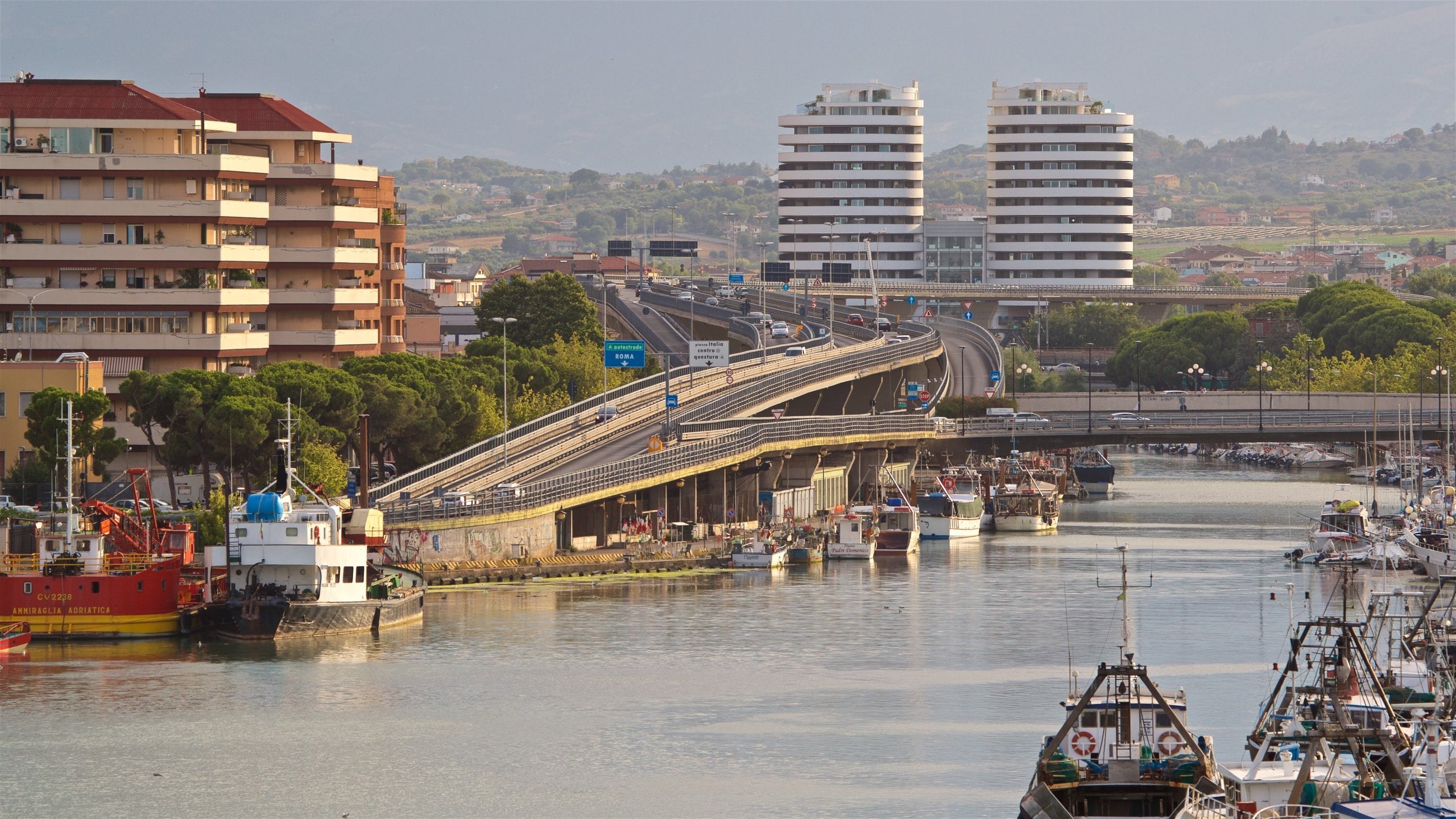 Pescara which includes a city and a bay or harbor